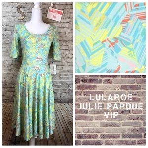 Lularoe Nicole Dress. NWT